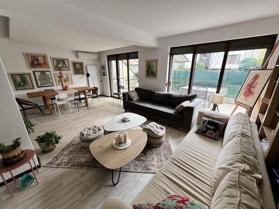 Kazanlak Large Guest House Apartment Near The Center With Full Kitchen & Dining Room, King Beds, Garden Patio, Free Parking & Self Check-In Bagian luar foto