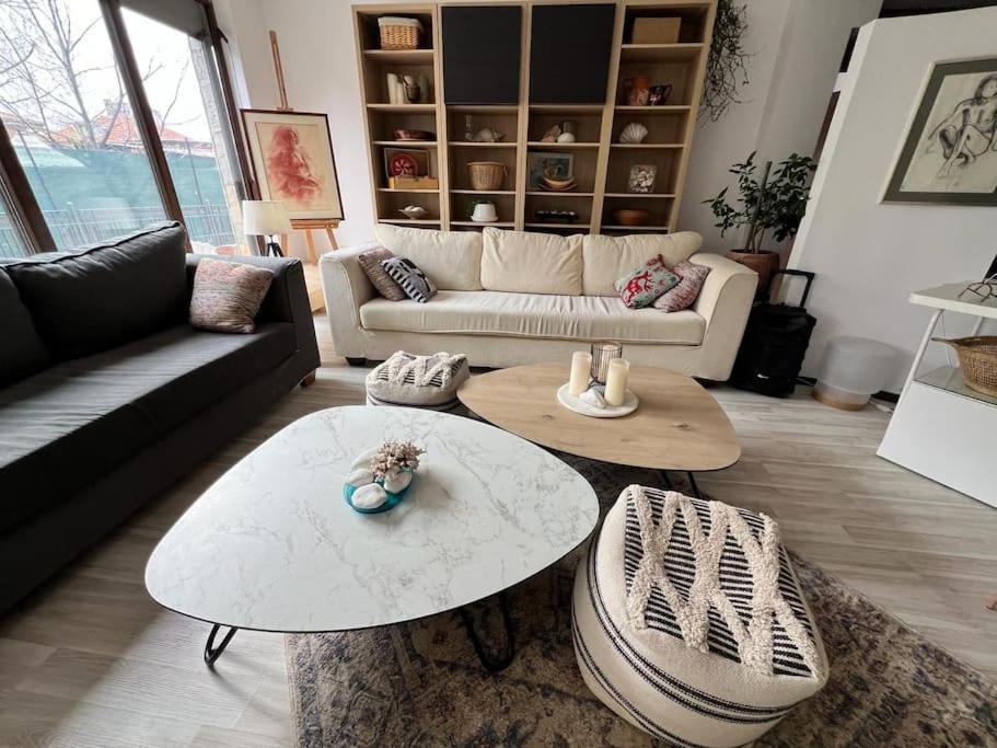 Kazanlak Large Guest House Apartment Near The Center With Full Kitchen & Dining Room, King Beds, Garden Patio, Free Parking & Self Check-In Bagian luar foto