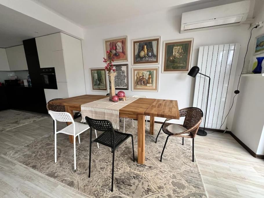 Kazanlak Large Guest House Apartment Near The Center With Full Kitchen & Dining Room, King Beds, Garden Patio, Free Parking & Self Check-In Bagian luar foto